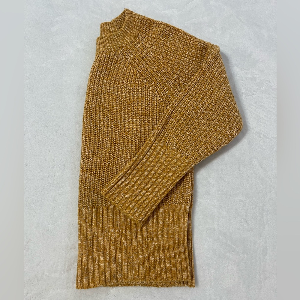 Yellow Universal Threads sweater